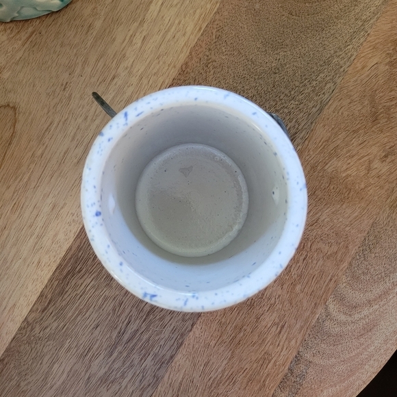 Vintage Blue and White Speckled Pottery Lidded Mini Crock Container - Picture 5 of 10